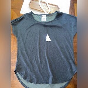 New size medium woman’s black zyia active top